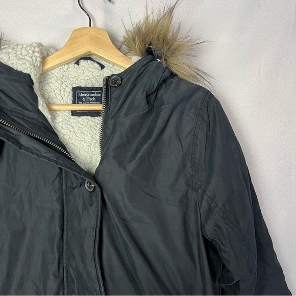 Abercrombie & Fitch Navy Blue Sherpa Lined Military Parka Jacket M - Picture 6 of 9